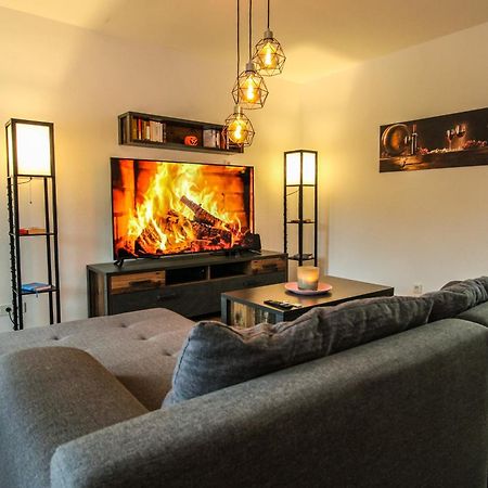 Moderne Fewo Sky Netflix Terrasse Burgblick Boxspringbett Waschtrockner Bullay Zewnętrze zdjęcie